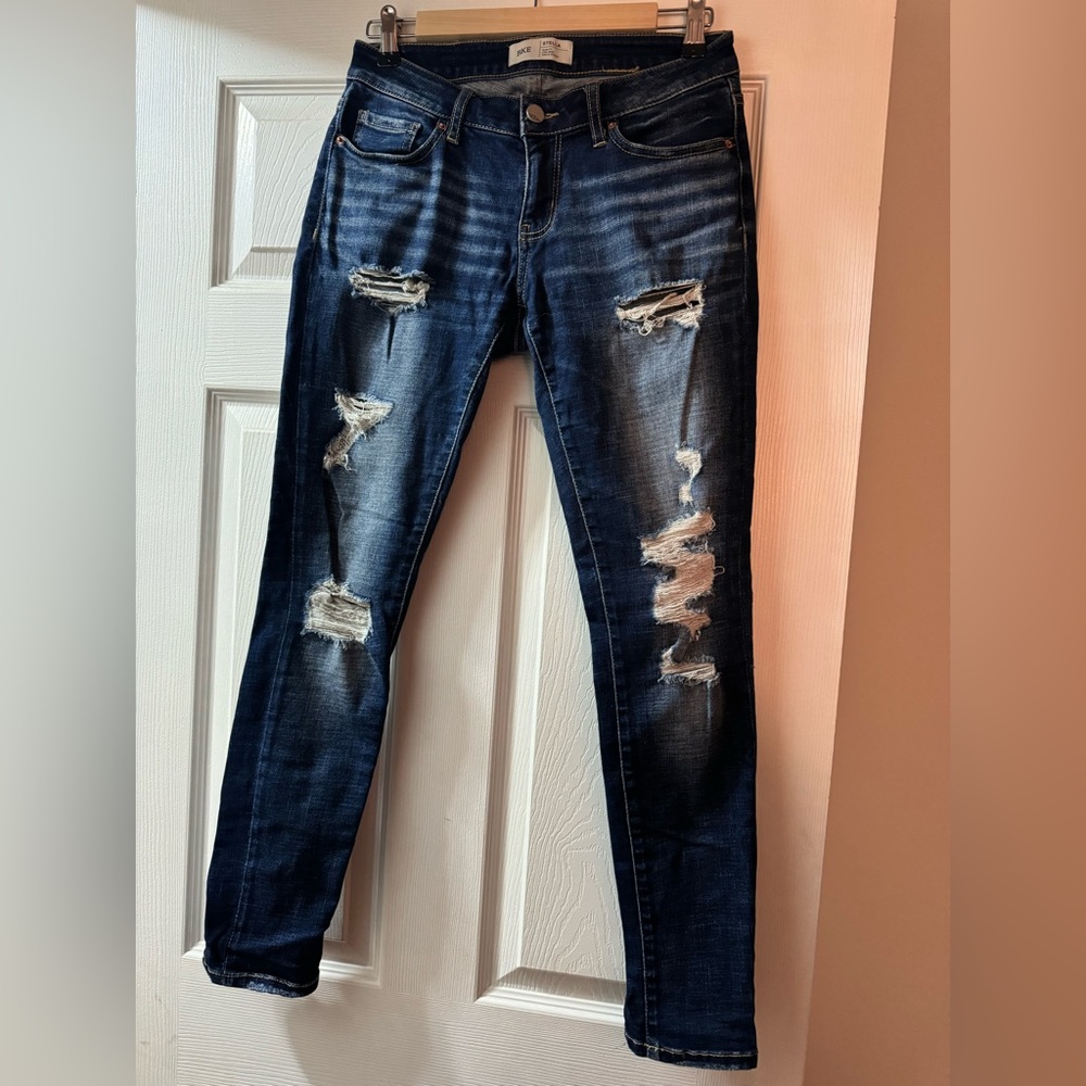 Like New- Buckle Stella Dlim Fit Low Rise Ankle Skinny Jean